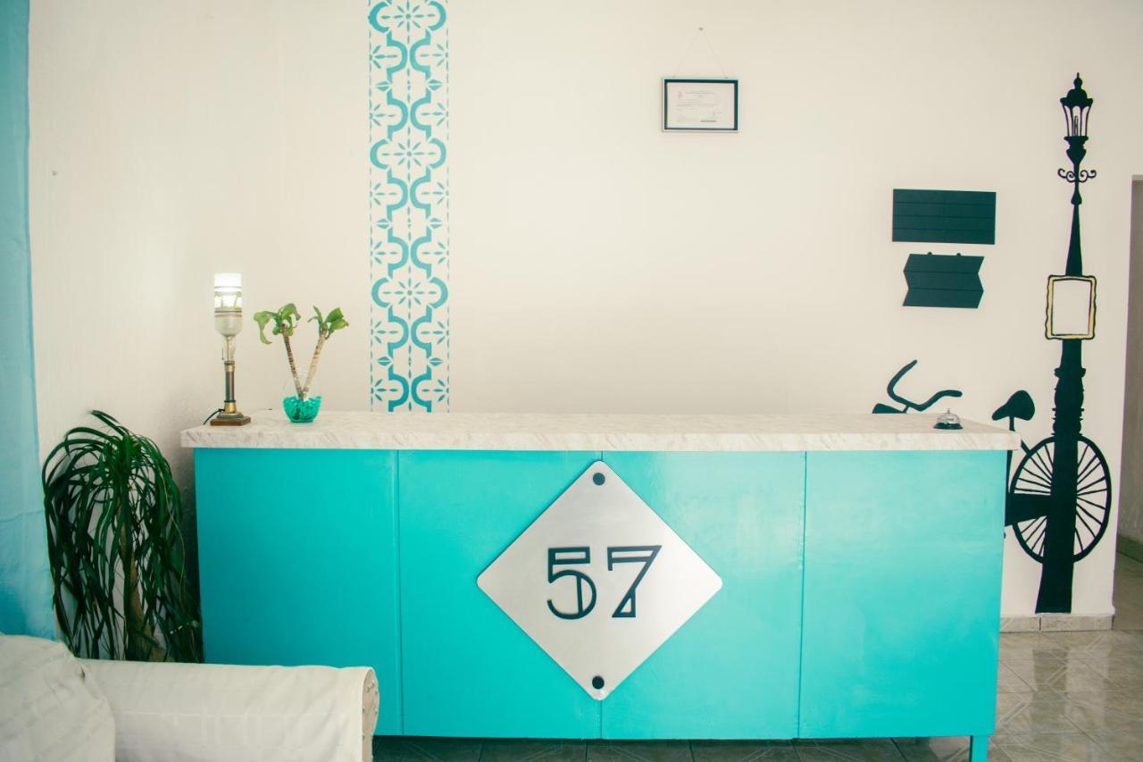 ميريدا Hotel Posada 57 المظهر الخارجي الصورة
