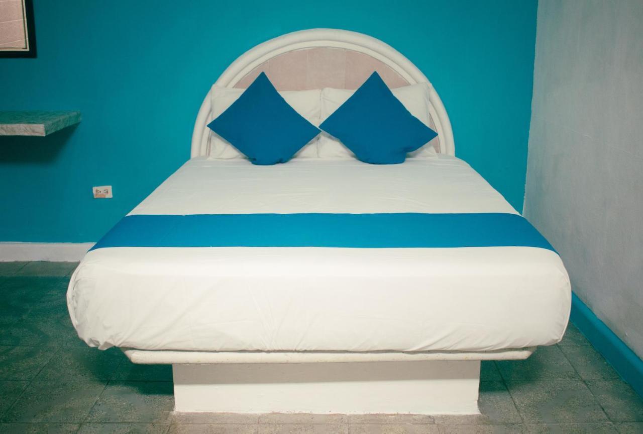 ميريدا Hotel Posada 57 المظهر الخارجي الصورة